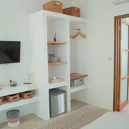 Seaesta Komodo Hostel & Hotel Labuan Bajo Ngoại thất bức ảnh
