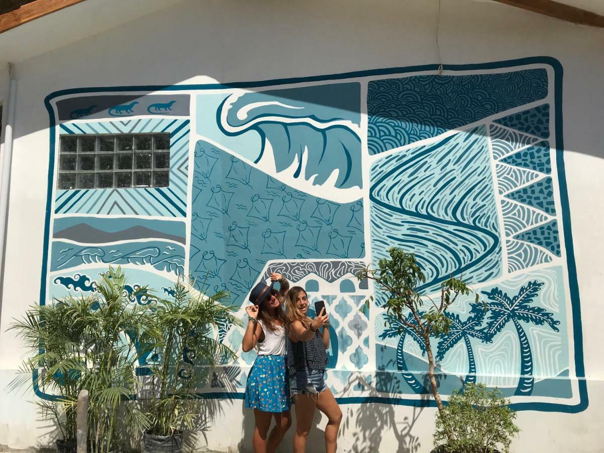 Seaesta Komodo Hostel & Hotel Labuan Bajo Ngoại thất bức ảnh