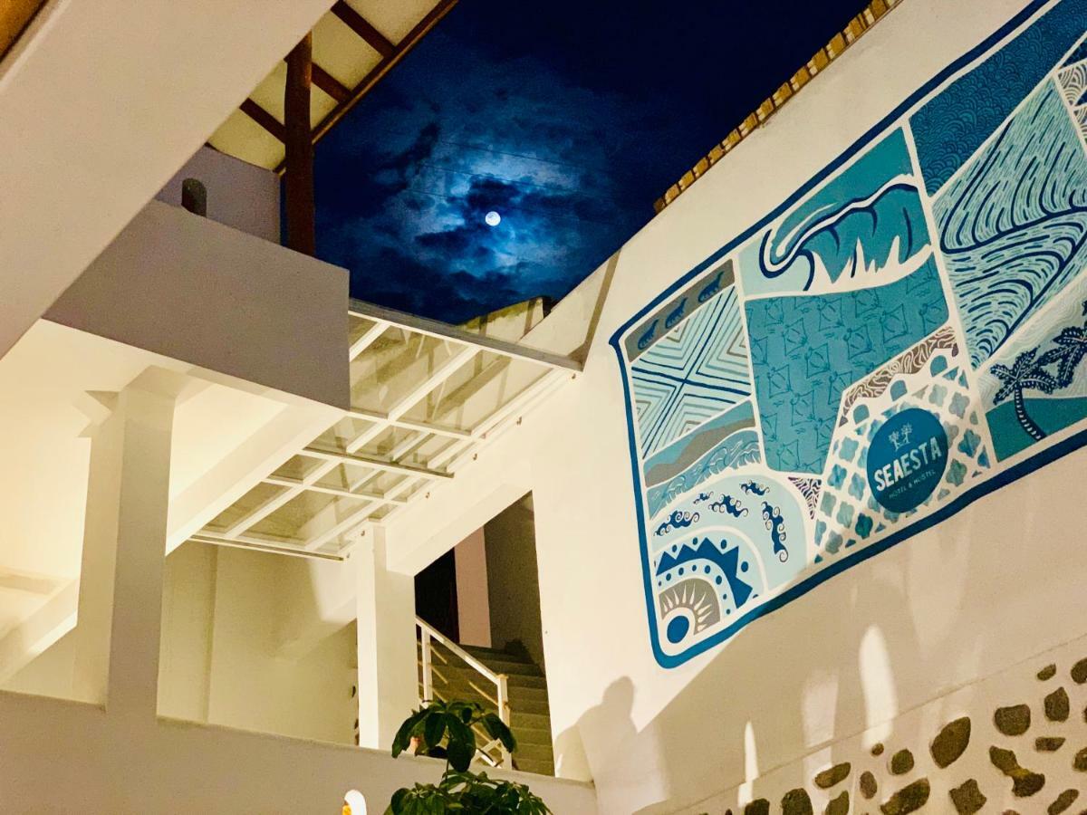 Seaesta Komodo Hostel & Hotel Labuan Bajo Ngoại thất bức ảnh