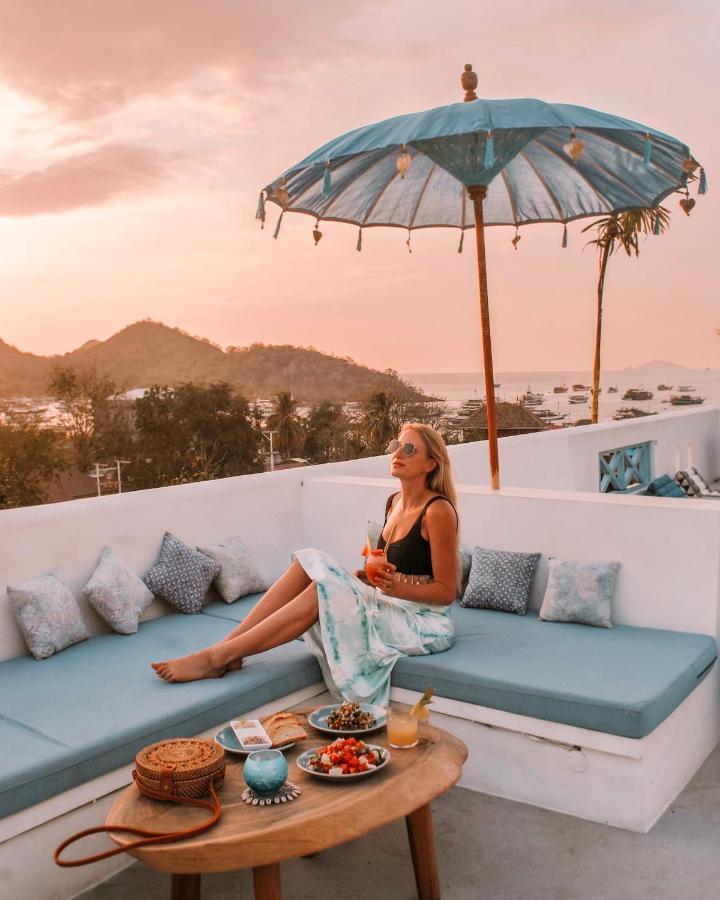Seaesta Komodo Hostel & Hotel Labuan Bajo Ngoại thất bức ảnh