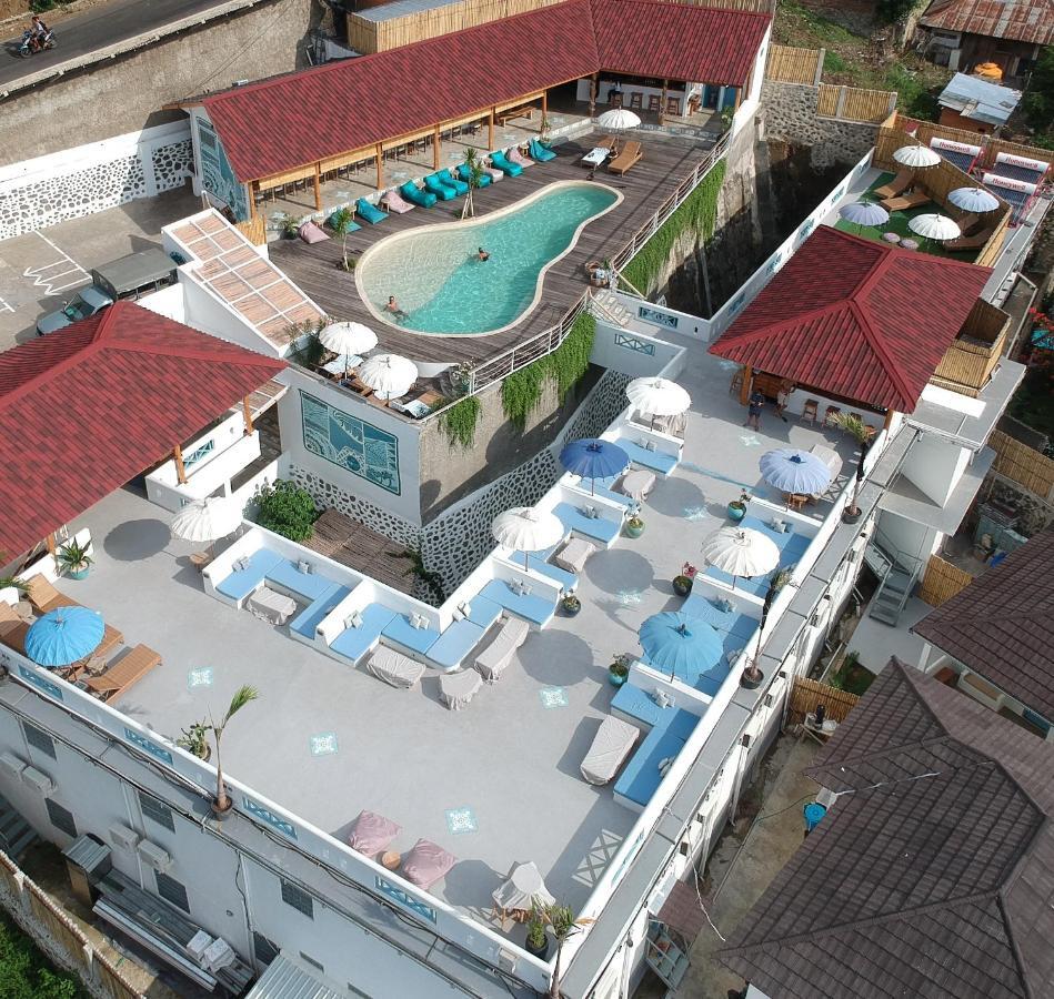 Seaesta Komodo Hostel & Hotel Labuan Bajo Ngoại thất bức ảnh